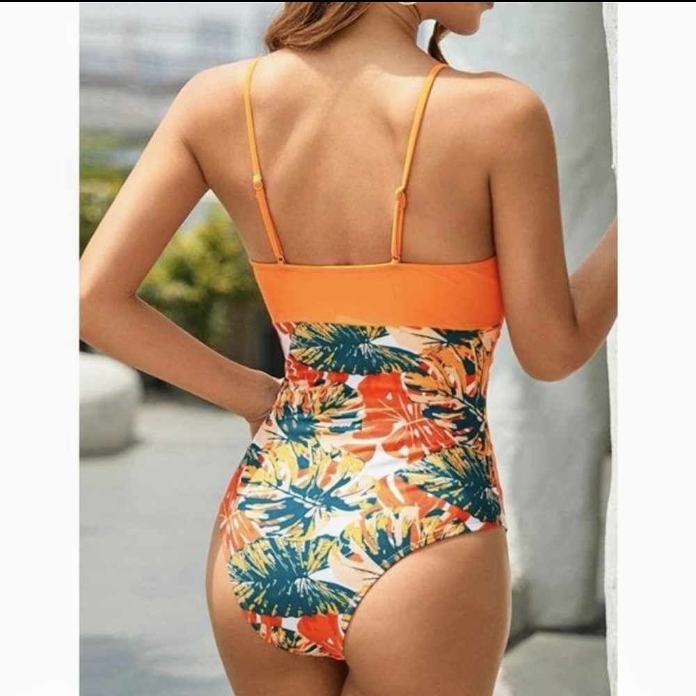 One Piece Women's Orange and Tropical Print Swimsuit Women's Size Large NWT - Picture 4 of 5